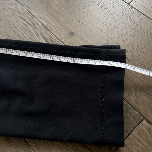 ❤️Lululemon Cropped Leggings Black Size 2 - Picture 5 of 5
